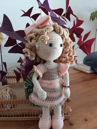 Muñeca Amigurumi Crochet Hecha a Mano