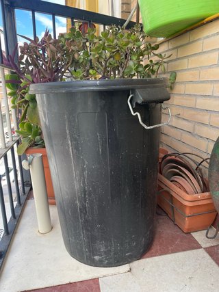 Cubo negro grande