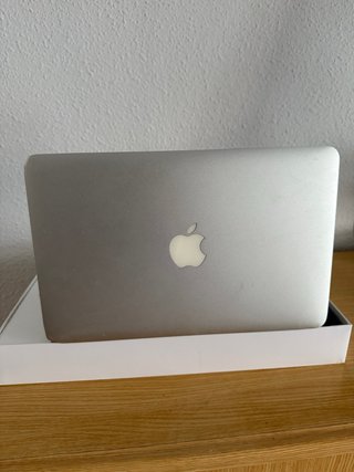 MacBook Air 11'' geforce SSD + Office 2019