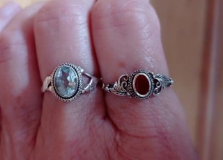 Duo de anillos de plata vintage.