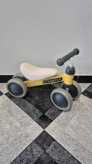 Correpasillos Sawyer para niños