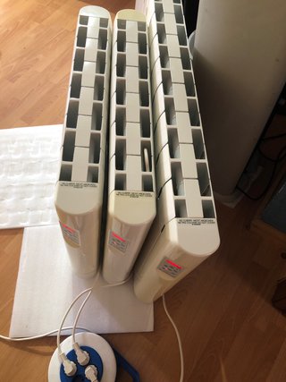 Radiador blanco de metal
