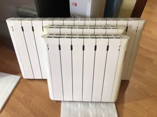 Radiador blanco de metal