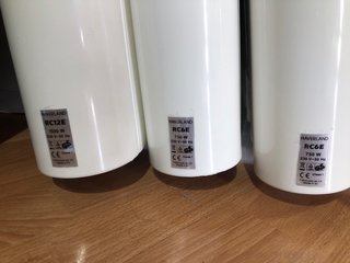 Radiador blanco de metal