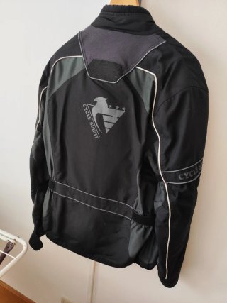 Chaqueta de moto negra