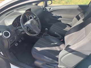 Opel Corsa Color edition
