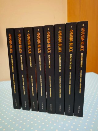 8 libros de Amanda Black.