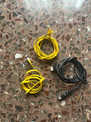 2 Cables Ethernet y 1 Cable HDMI