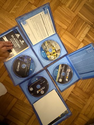 Lote 4 Juegos FIFA PS4 (16, 17, 18, 22)