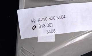 PILOTO TRASERO DERECHO MERCEDES A210