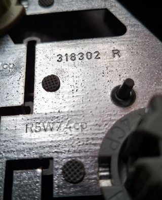 PILOTO TRASERO DERECHO MERCEDES A210