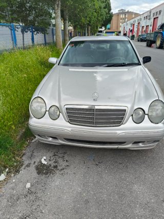 Mercedes-Benz Clase E 2000