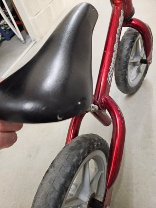 Bici sin pedales Chicco Red Bullet