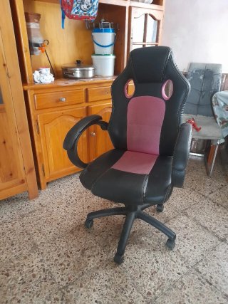 Silla Gamer Negra y Rosa