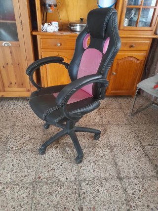 Silla Gamer Negra y Rosa
