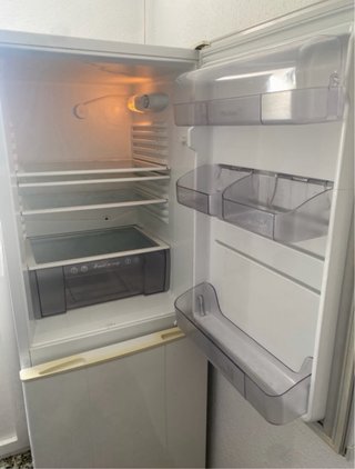 Nevera Midea Blanca