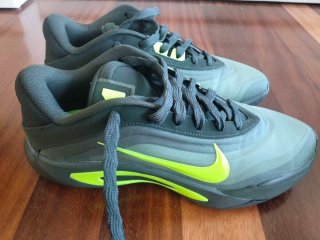 Zapatillas Baloncesto Nike Verde, talla 40