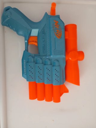 Una Nerf