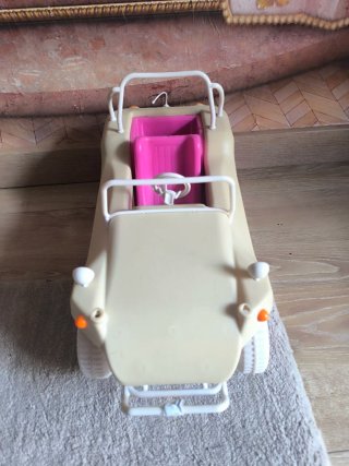 Coche Nancy Rosa y Beige