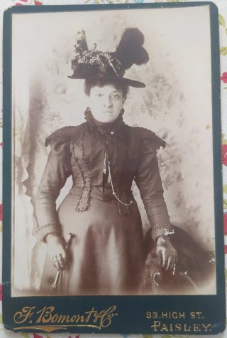 Antigua fotografía F. Bomont & Co. Paisley