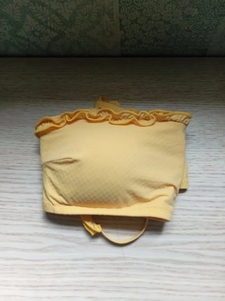 Top bikini bandeau amarillo pastel con volantes xs