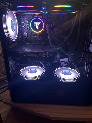 Ordenador sobremesa Pc con pantalla gaming