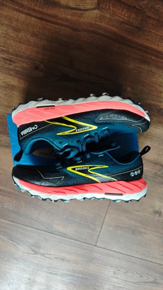 Brooks Cascadia 18 Talla 41