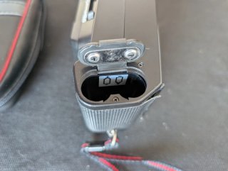 Cámara Premier PC600 con funda