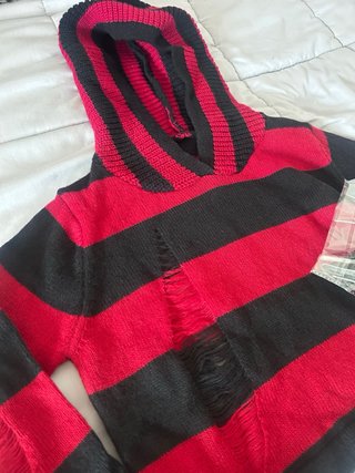 Jersey rayas rojas y negras