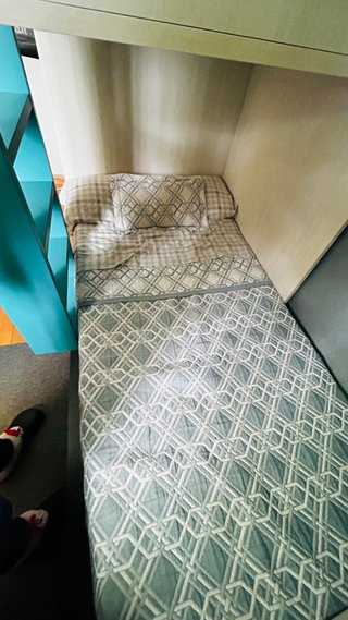 Cama tren juvenil con escritorio