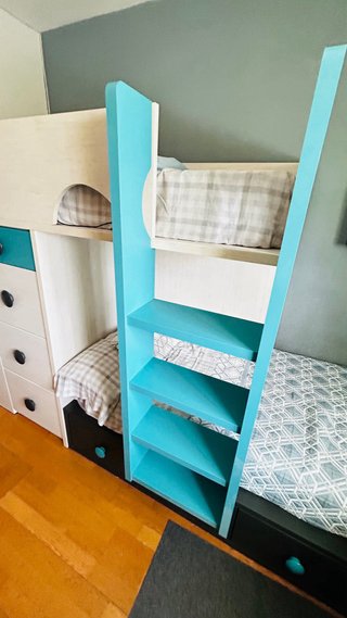 Cama tren juvenil con escritorio
