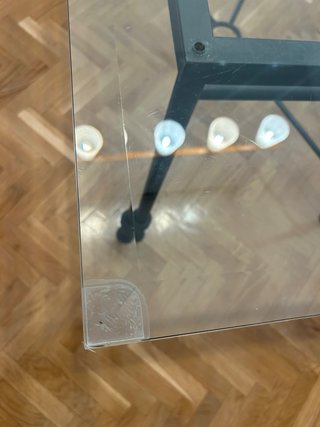Mesa de comedor de Cristal y Forja Negra