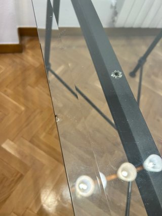 Mesa de comedor de Cristal y Forja Negra