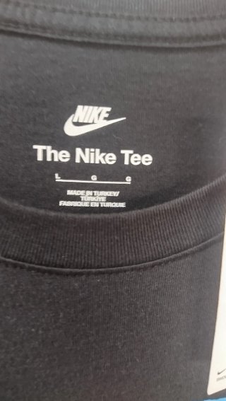Camiseta Nike Sportswear Engineered Negra