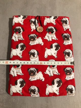 Funda acolchada para libro/tablet pug