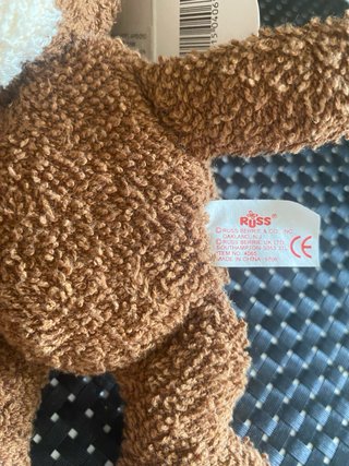 Peluche scimmia Russ con cuore