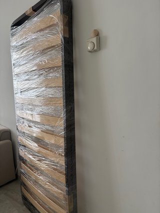 Somier de madera y metal. Sin Patas de 90x200.
