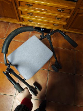 Andador Kmina con asiento
