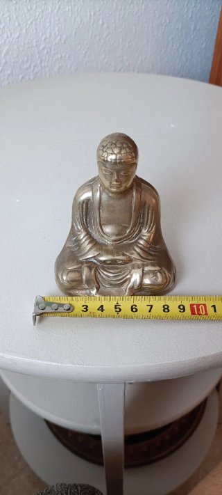 Buda Japonés de Bronce
