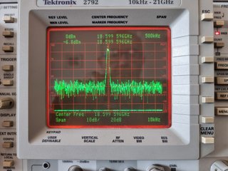 HP 8672A Generador Señal RF 2-18 GHz