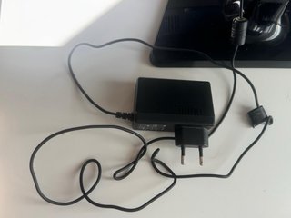 LG 24 TV (No Smart) con Mando