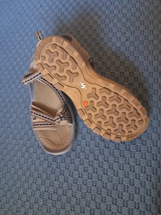 Sandalias trekking Quechua beige/marrón