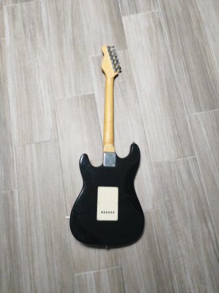 Guitarra Eléctrica Negra