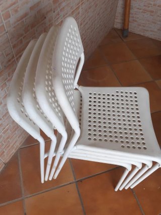 Silla IKEA SANDSBERG Negra