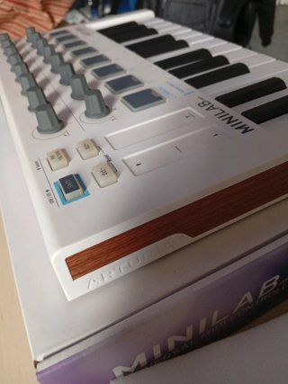 Arturia Minilab MKII Controlador MIDI