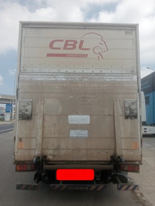 Nissan Atleon 56.15 tk con plataforma elevadora