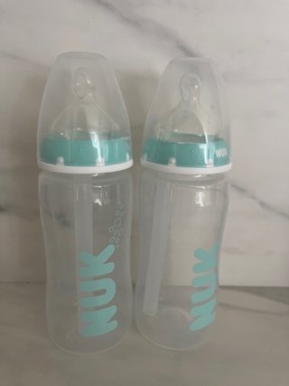 2 Biberones NUK anticolicos