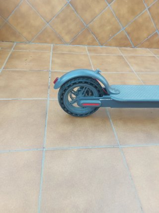 Patinete Eléctrico Gris