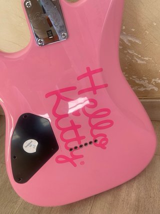Guitarra Eléctrica Hello Kitty Edición Limitada