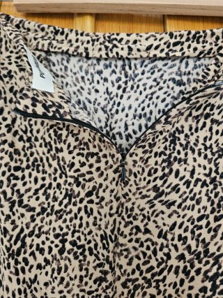 Falda midi Pull&Bear animal print Talla XL